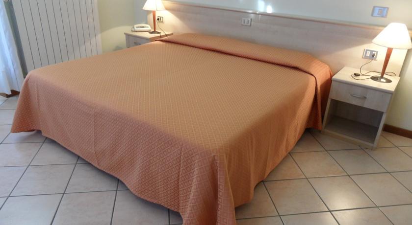 Casa Vacanze Touring Verbania Exterior foto