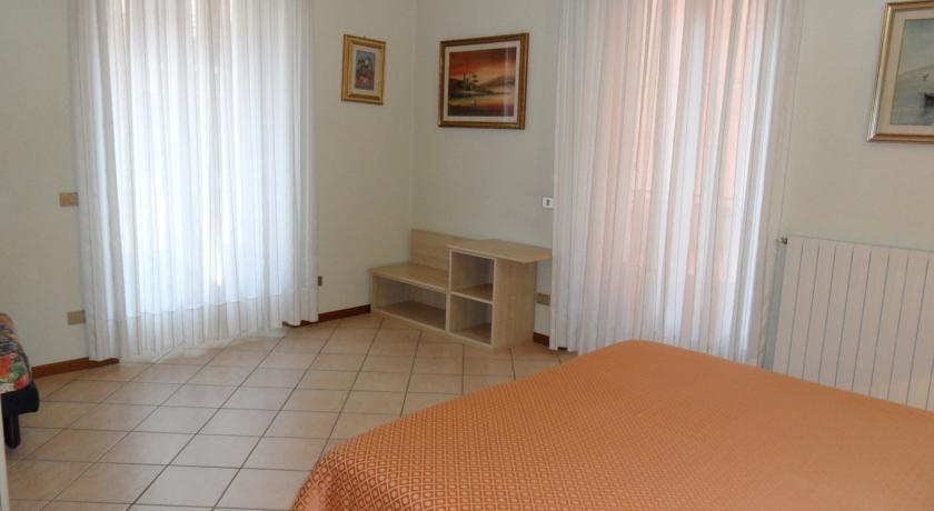 Casa Vacanze Touring Verbania Exterior foto